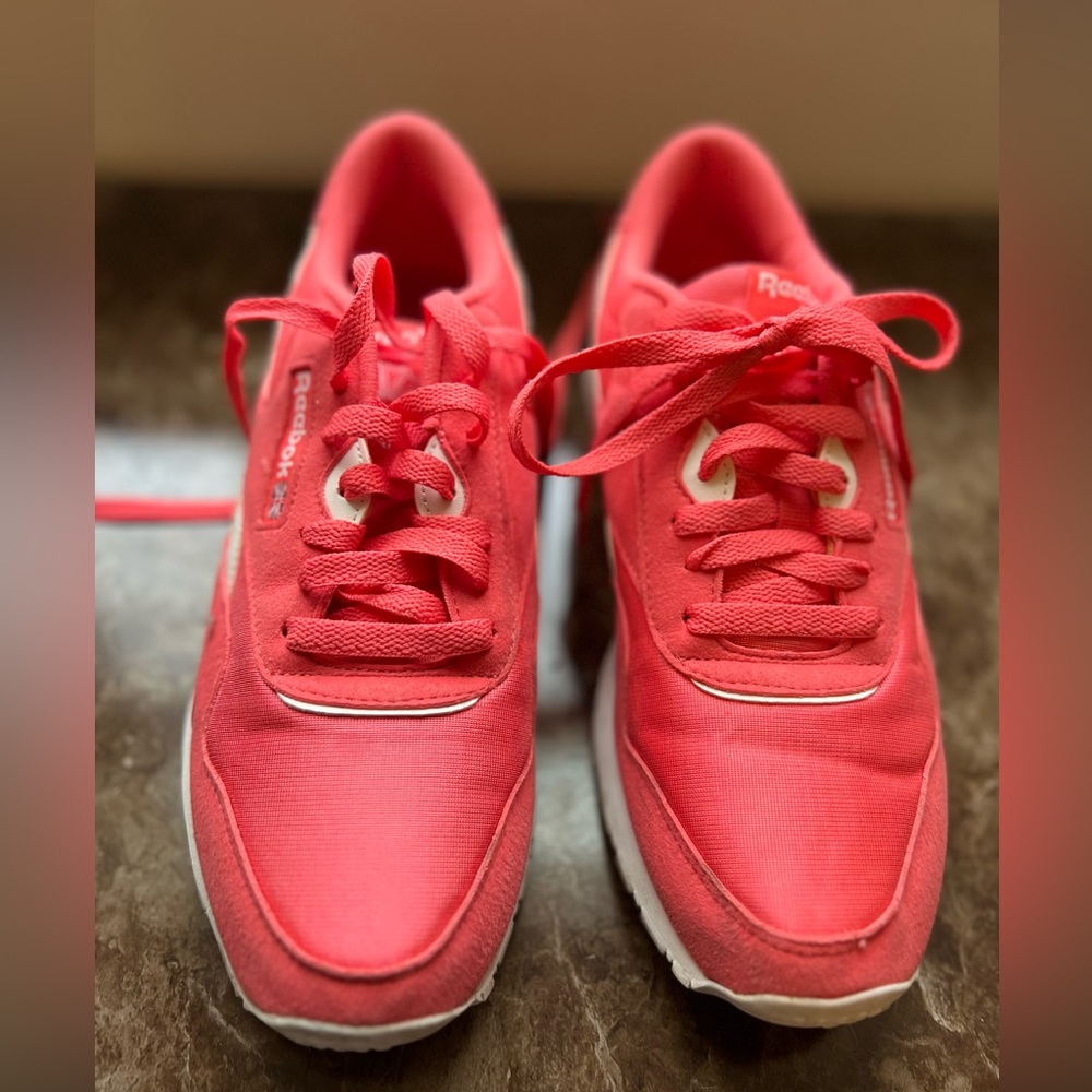 Reebok Orange Flare shoe